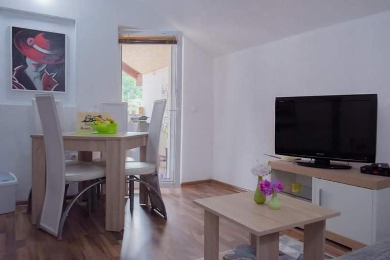 Apartment Dil Kulen Vakuf Eksteriør bilde